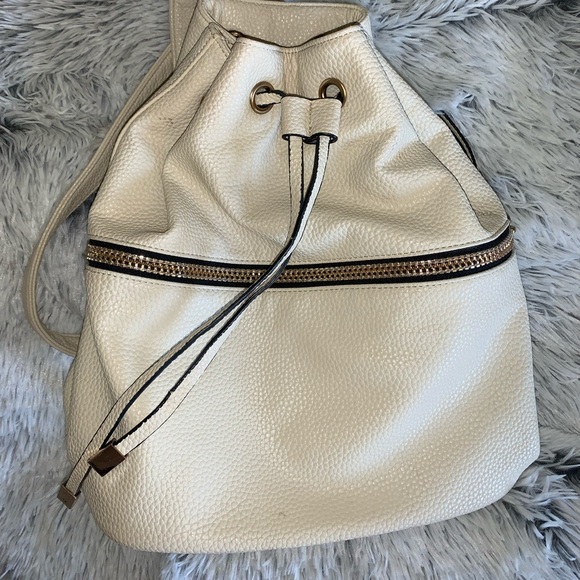 JustFab Cream Drawstring Backpack - Picture 4 of 5